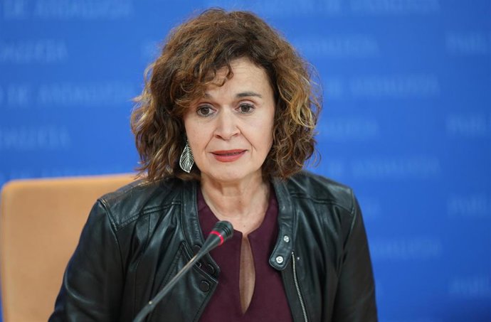 Archivo - La portavoz adjunta del Grupo Por Andalucía, Esperanza Gómez