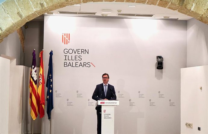 El portavoz del Govern, Antoni Costa, en la rueda de prensa posterior  al Consell de Govern.
