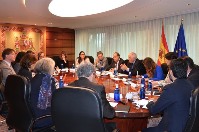 Reunión de la Comisión de Venecia en el TC por el informe encargado por el Senado sobre la proposición de ley de amnistía.