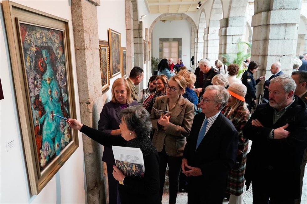 Inauguración de la exposición 'Pisano y los pintores cántabros de la Escuela de París' en el Parlamento