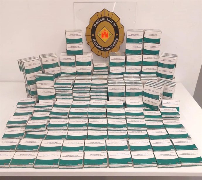 Caixes de pastilles de viagra confiscades a Barberà del Vallès (Barcelona)