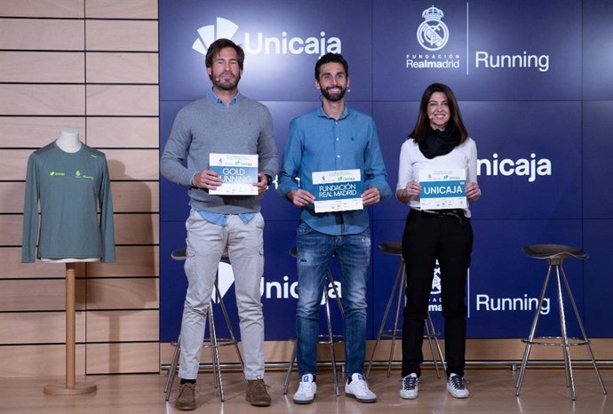 De izda a dcha: Jaime Cue, Álvaro Arbeloa y Gemma Sotorres tras la presentación de la Carrera Solidaria de la Fundación Real Madrid