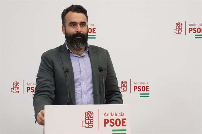 El diputado nacional del PSOE por Córdoba Alberto Mayoral, en la sede de su partido.