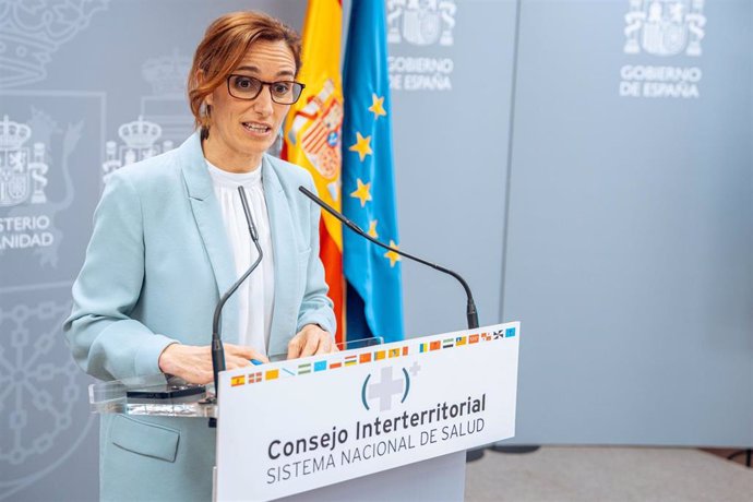 La ministra de Sanidad, Mónica García, ofrece una rueda de prensa tras el pleno del Consejo Interterritorial del Sistema Nacional de Salud (CISNS), en el Ministerio de Sanidad, a 9 de febrero de 2024, en Madrid (España). 
