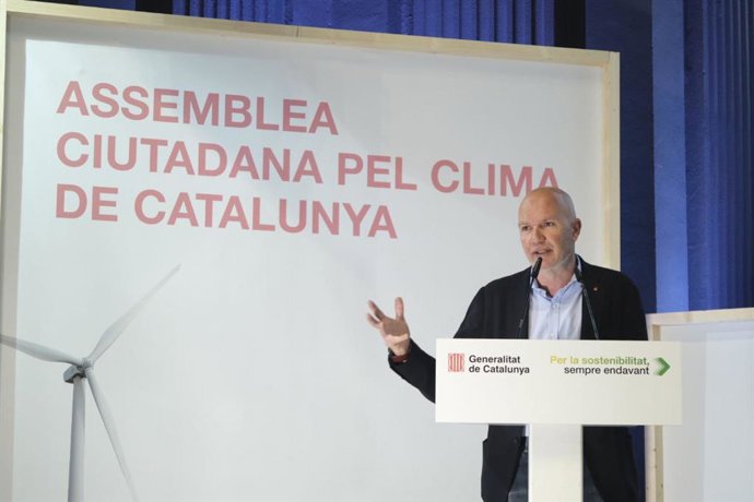 El conseller Mascort, durante su intervención en la sesión final de la Asamblea