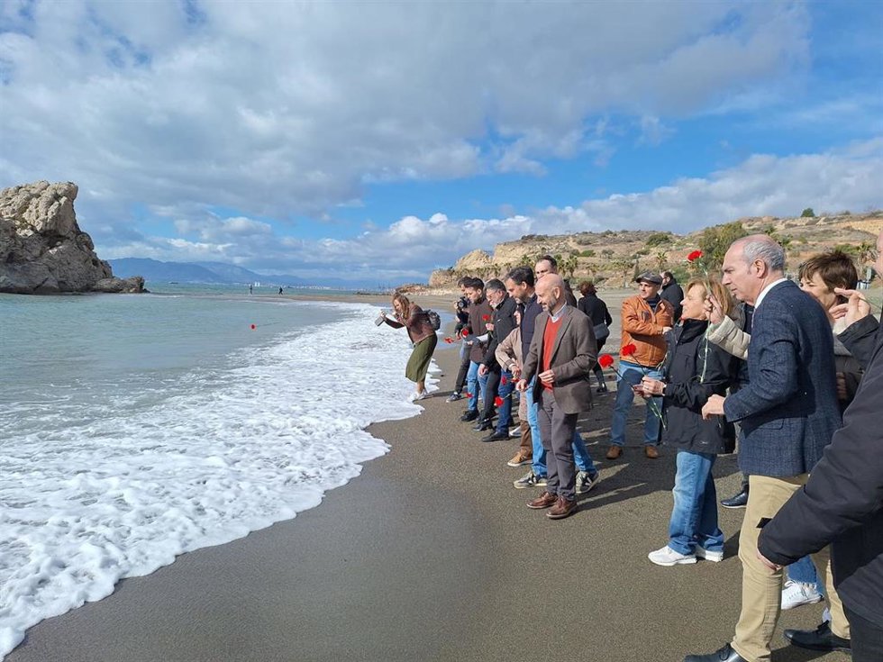 Acto simbólico con motivo del 87 aniversario de la Desbandá en Málaga.