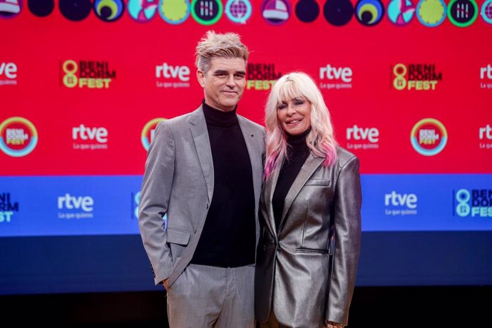 Archivo - El grupo Nebulossa durante una rueda de prensa para presentar las canciones participantes del Benidorm Fest 2024, en el Estudio 4 de Prado del Rey, a 14 de diciembre de 2023, en Pozuelo de Alarcón, Madrid (España). 