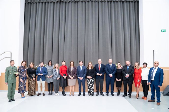 El municipio de Benahadux ha estrenado su nuevo espacio escénico fruto de la colaboración entre el Ayuntamiento y la Diputación Provincial de Almería.