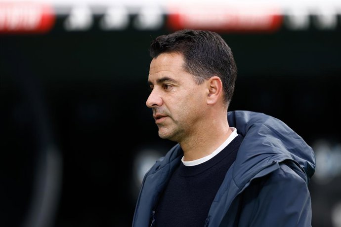 Michel Sanchez, head coach of Girona FC, looks on prior the Spanish League, LaLiga EA Sports, football match played between Real Madrid and Girona CF at Santiago Bernabeu stadium on February 10, 2024 in Madrid, Spain.