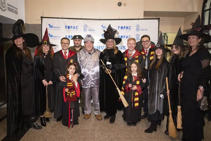 El Gobierno local participa del Carnaval con disfraces de bruja y de la saga de Harry Potter