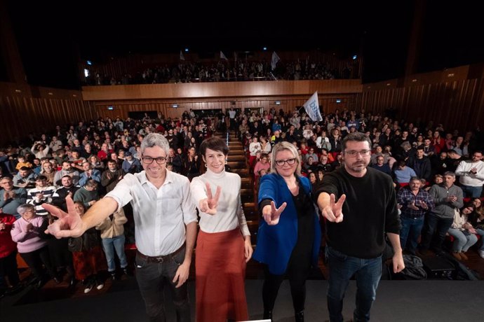 La candidata del BNG, Ana Pontón, en un mitin en Ferrol.