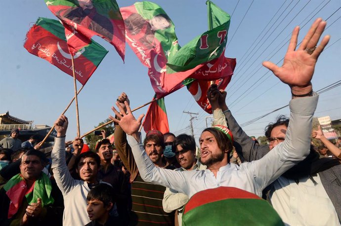 February 10, 2024, Peshawar, Pakistan: Activists of Tehreek-e-Insaf (PTI) are holding protest against alleged rigging in General Election at Charsadda road in Peshawar. Fourteen National Assembly seats are yet to be determined: all in the vast and sparsel