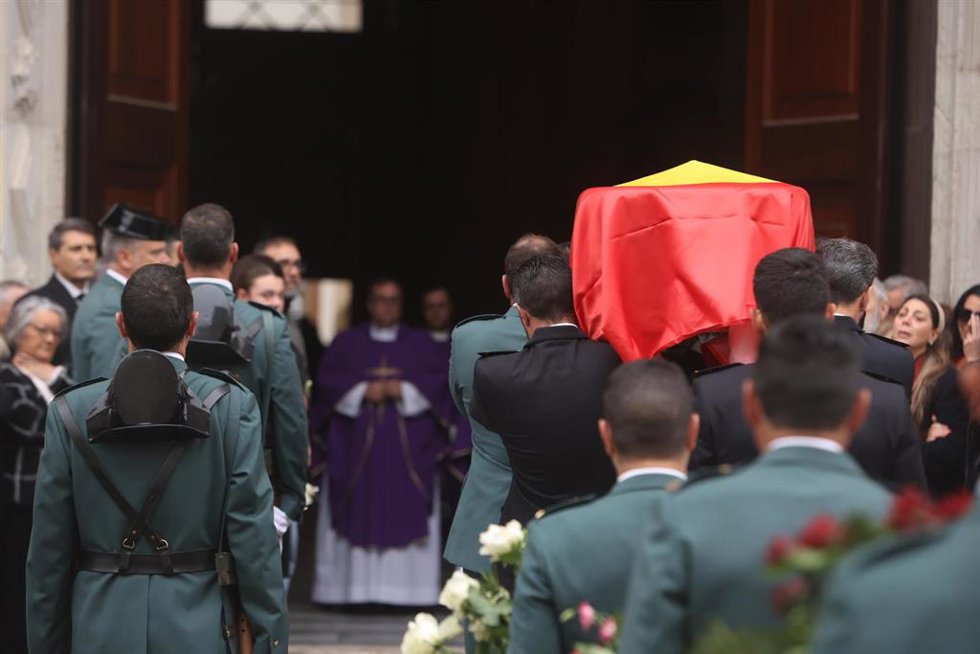 La Catedral de Cádiz acoge el funeral por los guardias civiles arrollados por una narcolancha en Barbate, a 11 de febrero de 2024 en Cádiz (Andalucía, España).  ARCHIVO