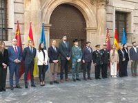 López Miras pide al Gobierno central más medios para Guardia Civil tras el minuto de silencio por los agentes asesinados