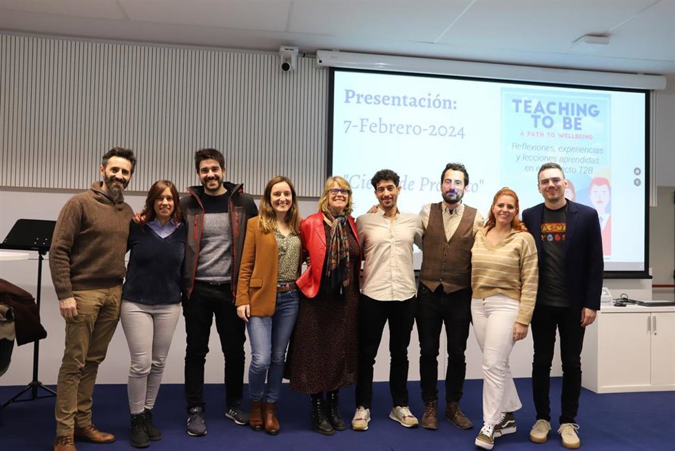 El curso online está basado en un juego y se titula "'Teaching to be"