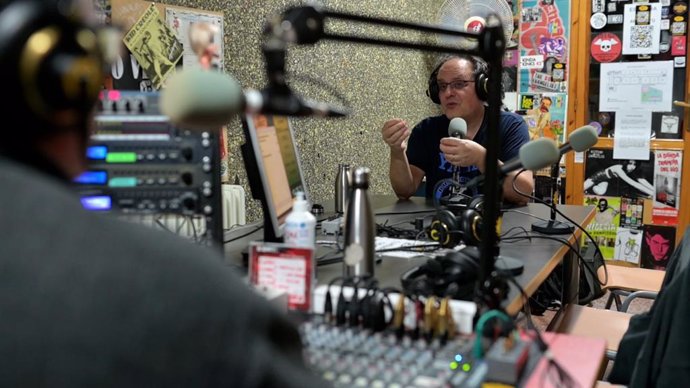 Radio Arrebato, cuatro décadas de ondas desde el Instituto Brianda de Mendoza