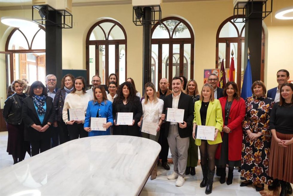 La consejera de Política Social, Familias e Igualdad, Conchita Ruiz, durante la entrega de galardones a los mejores trabajos en materia de igualdad y prevención de la violencia de género.