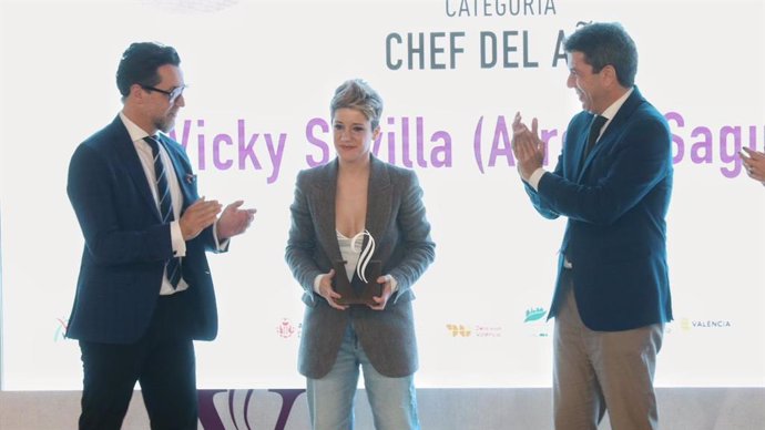 Vicky Sevilla recoge el galardón Chef del Año en los premios de la Academia de Gastronomía de la Comunitat Valenciana