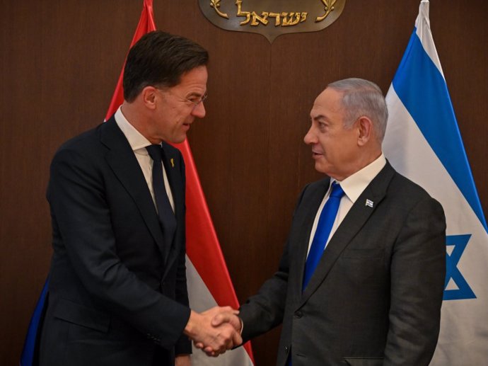 El primer ministro de Israel, Benjamin Netanyahu, recibe a su homólogo de Países Bajos, Mark Rutte