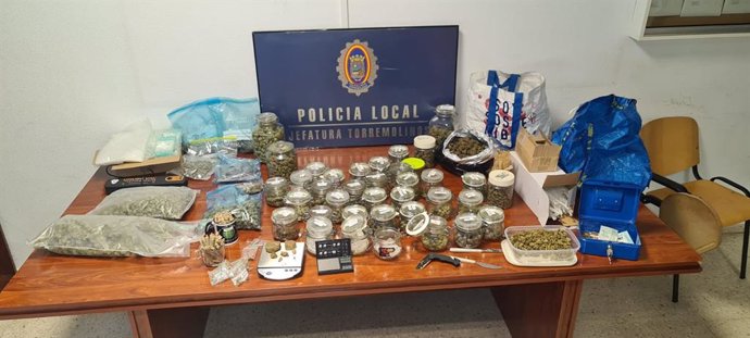 Dos detenidos en Torremolinos por venta de droga tras incautar 3,4 kilos de marihuana