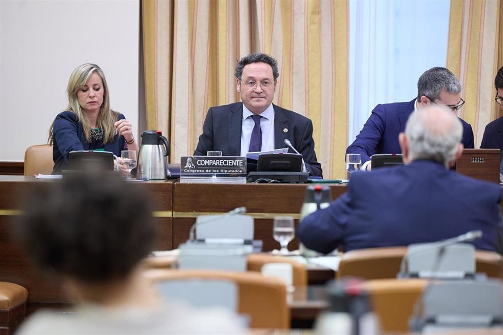 Archivo - El fiscal general del Estado, Álvaro García Ortiz (c), durante la elección de la Vicepresidencia Primera de la Comisión de Justicia, en el Congreso de los Diputados.