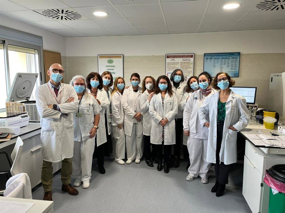 Profesionales del Banco de Sangre del Hospital Punta de Europa de Algeciras.