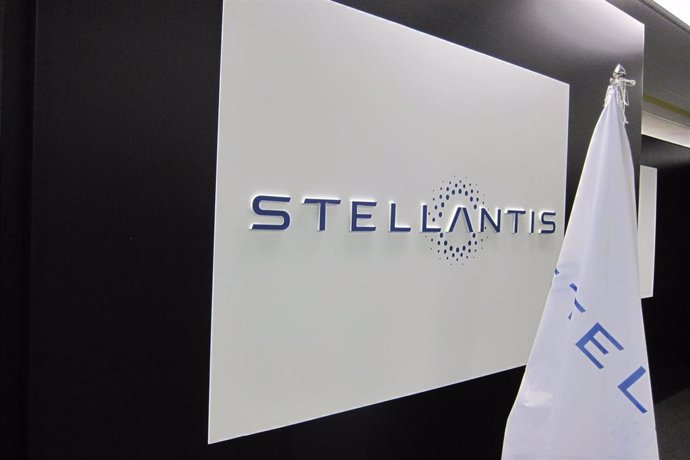 Archivo - Logo de Stellantis.