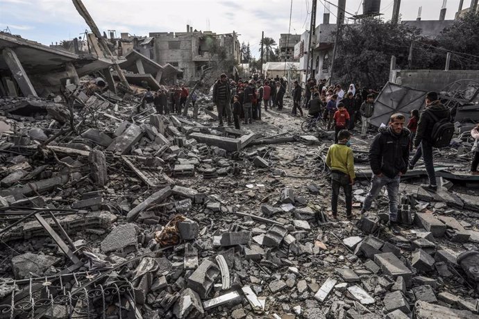 Un bombardeo contra un barrio residencial de Rafá, en la Franja de Gaza