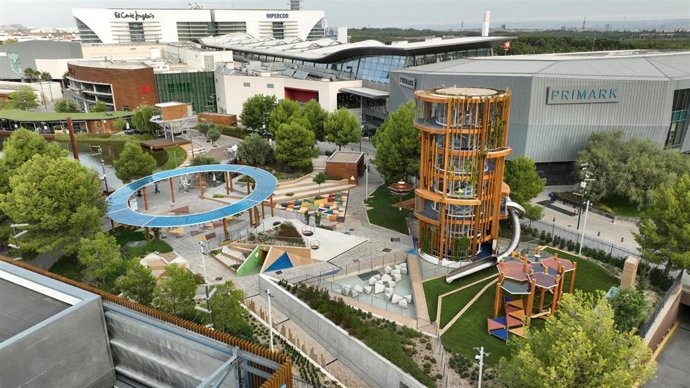 Exterior de Puerto Venecia.