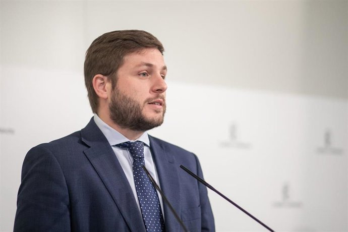 El consejero de Fomento de C-LM, Nacho Hernando.