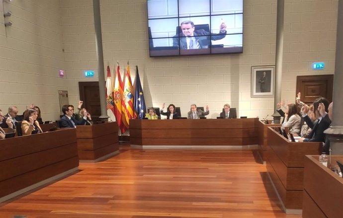 El Pleno de la Diputación Provincial de Zaragoza (DPZ) aprueba por unanimidad sendas iniciativas en defensa de la seguridad en el medio rural.