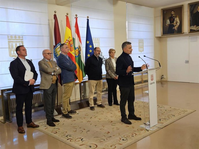 El alcalde presenta el plan para los polígonos industriales de Logroño