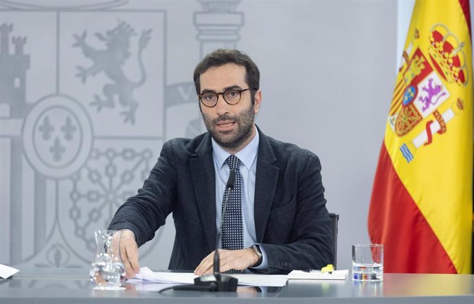 Archivo - El ministro de Economía, Comercio y Empresa, Carlos Cuerpo