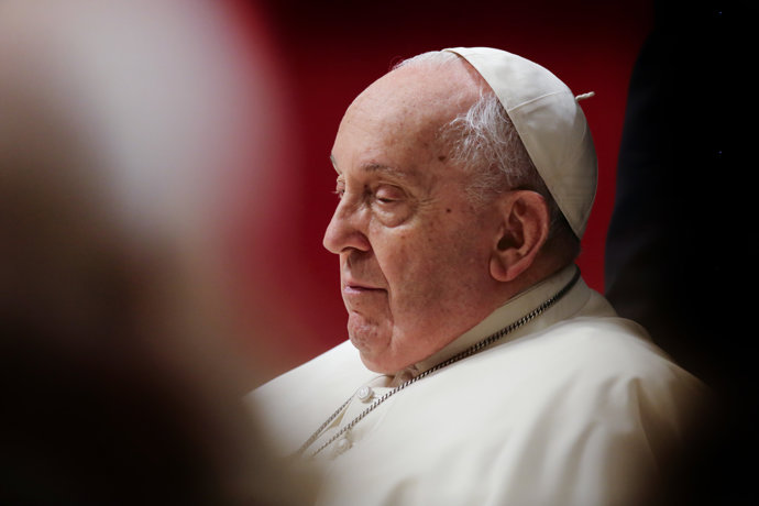 Archivo - 31 December 2023, Vatican, Vatican City: Pope Francis presides over the traditional end of the year celebration of First Vespers on the Solemnity of Mary, Mother of God at St. Peter's Basilica. Photo: Evandro Inetti/ZUMA Press Wire/dpa