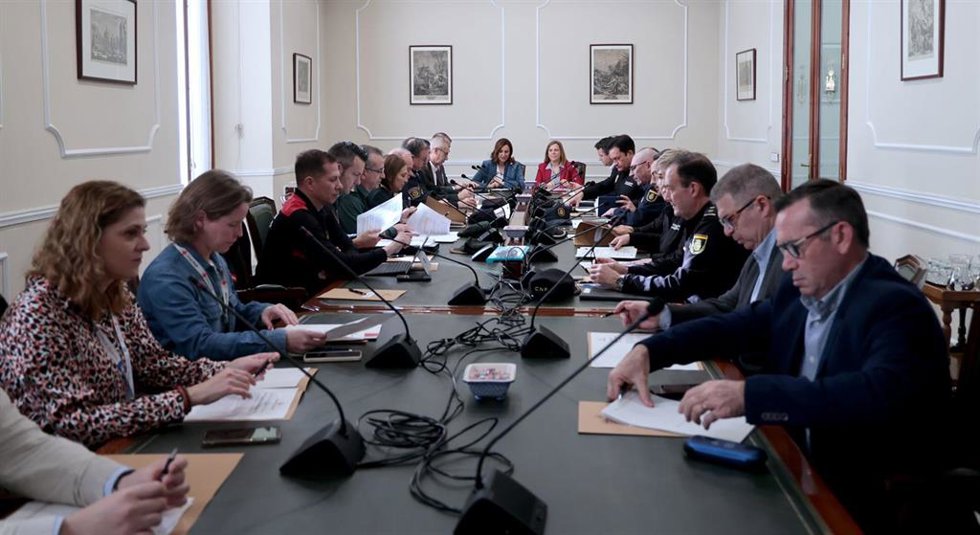 La alcaldesa de Valncia, María José Catalá, y la delegada del Gobierno en la Comunitat Valenciana, Pilar Bernabé, presiden la Junta Local de Seguridad celebrada con motivo de las Fallas 2024.