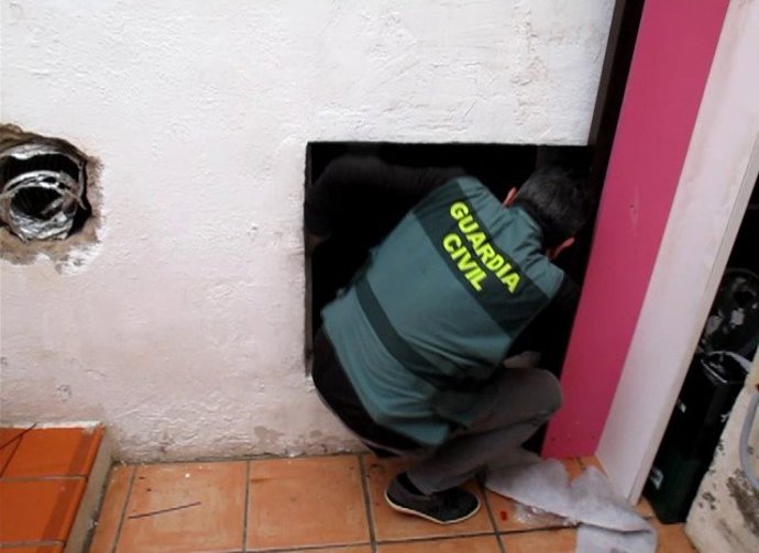 Desmantelamiento de un punto de venta de droga al menudeo