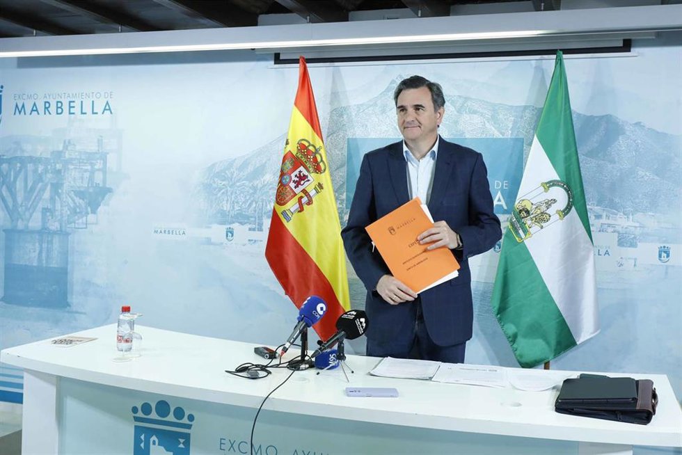 El portavoz municipal de Marbella, Félix Romero, en rueda de prensa