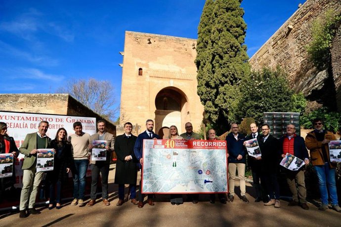 Presentación de la 40 edición de la TotalEnergies Media Maratón Ciudad de Granada.
