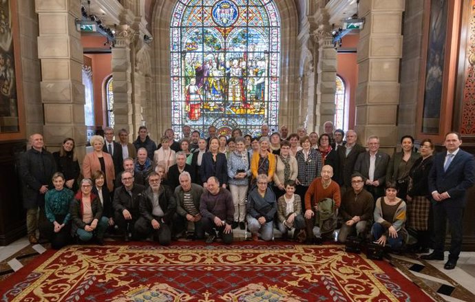 La Diputación de Gipuzkoa homenajea a los 72 trabajadores forales que se jubilaron en 2023