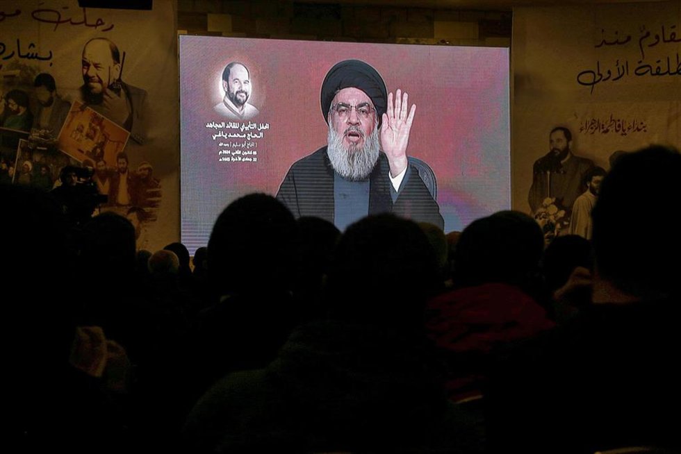 Archivo - El secretario general del grupo Hezbolá, Hasán Nasralán, durante un discurso en enero