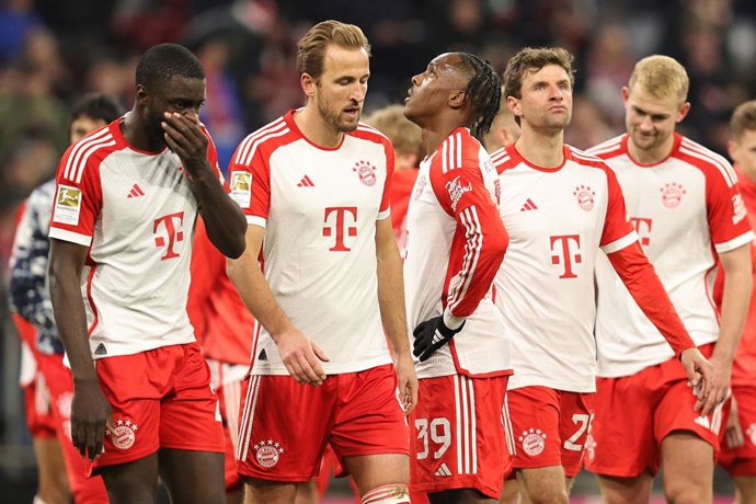 Dayot Upamecano, Harry Kane, Mathys Tel, Thomas Müller of Bayern Munich look dejected during the German championship Bundesliga football match between Bayern Munich and Werder Bremen on January 21, 2024 at Allianz Arena in Munich, Germany - Photo Marcel