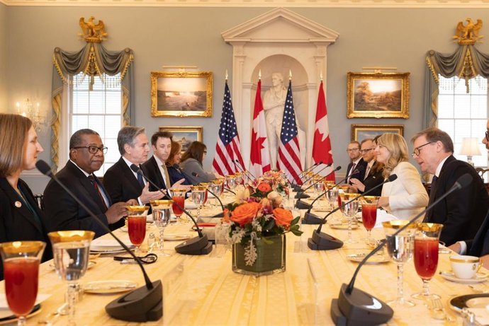 El secretario de Estado de EEUU, Antony Blinken, y su homóloga canadiense, Melanie Joly