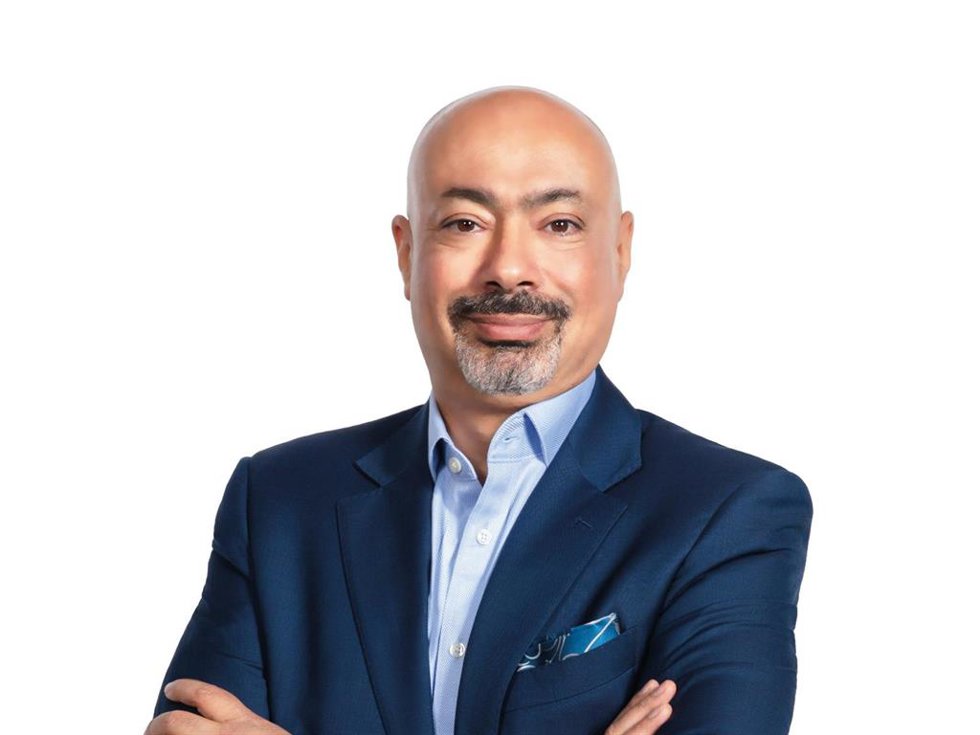Archivo - El consejero delegado de e& y consejero no ejecutivo del consejo de administración del grupo Vodafone, Hatem Dowidar.