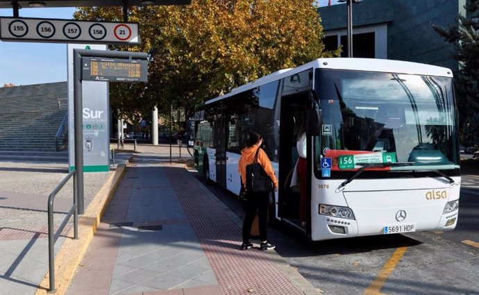 Autobús del Consorcio de Transportes Metropolitano de Granada.