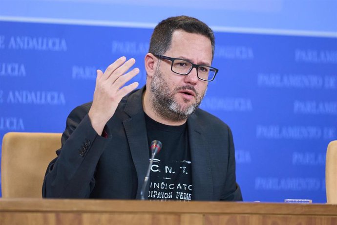 El portavoz del Grupo Mixto-Adelante Andalucía, José Ignacio García, este miércoles en rueda de prensa. 