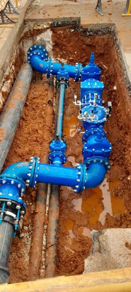 Alhaurín de la Torre aumenta válvulas para controlar presión de la red de suministro y ahorrar agua