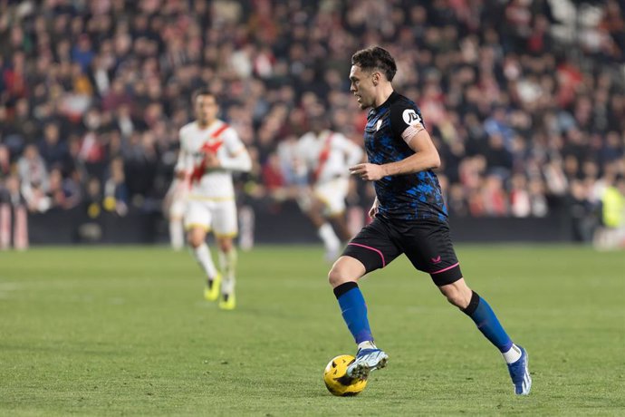 Lucas Ocampos of Sevilla in action during the Spanish League, LaLiga EA Sports, football match played between Rayo Vallecano and Sevilla FC at Estadio de Vallecas on February 05, 2024 in Madrid, Spain.