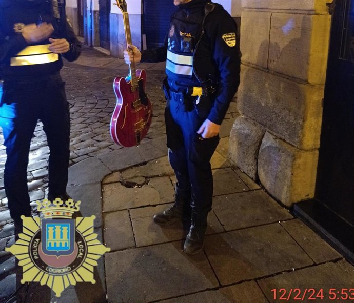Detenida una persona que había roto el cristal del pub 'Cuatro Cantones' para robar una guitarra