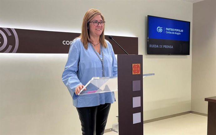 La portavoz de Educación del PP en las Cortes de Aragón, Susana Gaspar, en rueda de prensa
