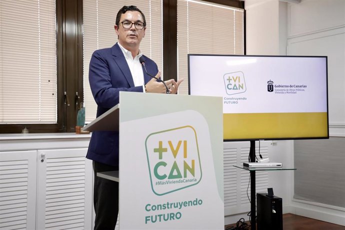 El consejero de Obras Públicas, Vivienda y Movilidad del Gobierno de Canarias, Pablo Rodríguez